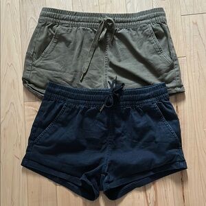 Bluenotes Shorts Black and Tan Elastic Waist